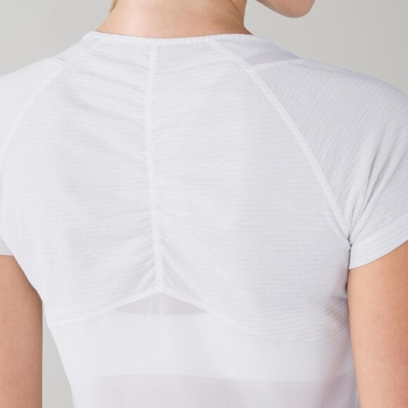 Lululemon Lightweight Mesh Short Sleeve 6 White NWOT - Picture 5 of 15